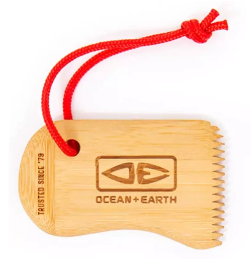 Peine de madera de bambú Ocean and Earth para aplicar y retirar cera de la tabla de surf con cordón rojo